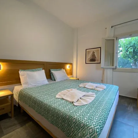 Chrisi - 500 Sqm Private Gardens & Nature View - 300m By The Sea